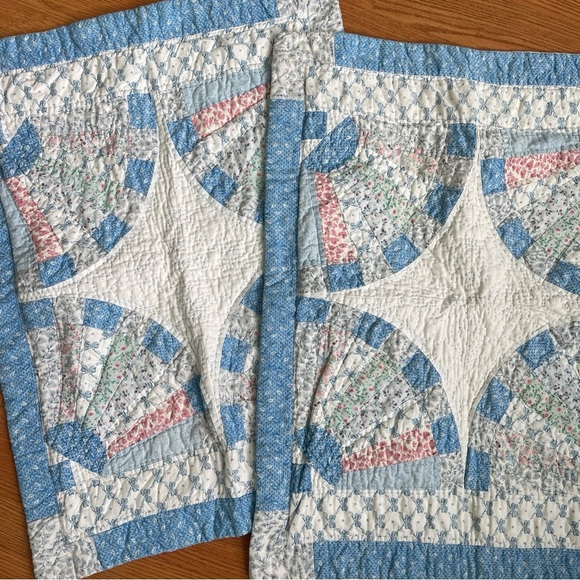 Quilted standard pillow shams - Picture 4 of 4